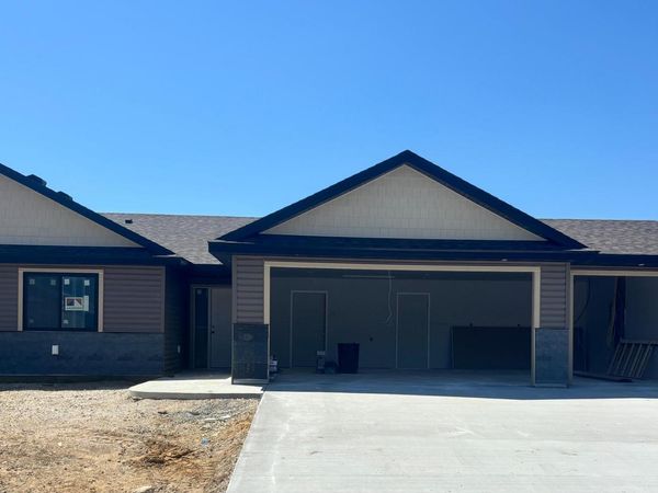 307 11th Street N, Goodhue, MN 55027