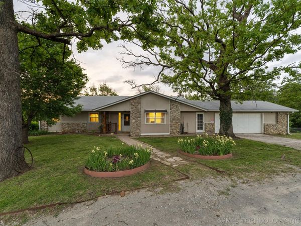 249 County Road 3309 , Bartlesville, OK 74003