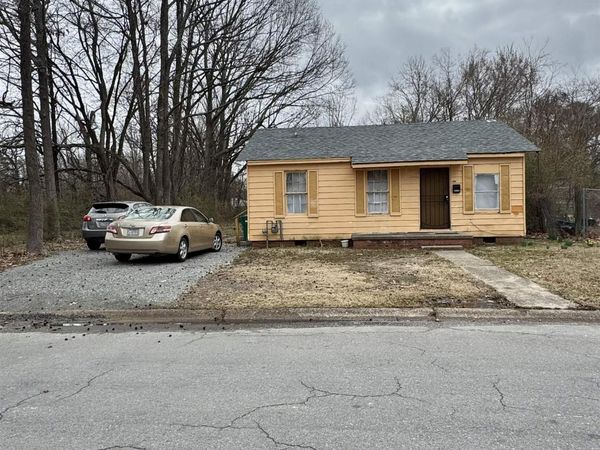 1815 Circle E , Pine Bluff, AR 71603