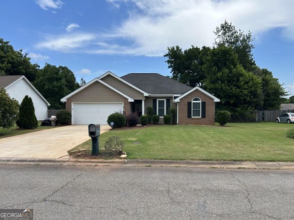 215 Wrasling Way, Bonaire, GA 31005
