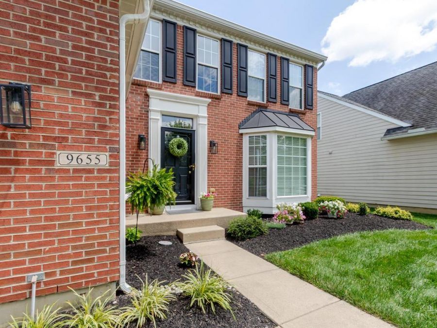 9655 Olde Georgetown Way, Centerville, OH 45458 Photo 2