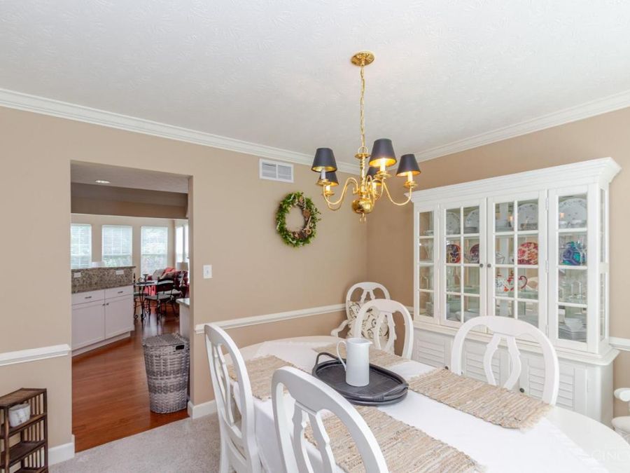 9655 Olde Georgetown Way, Centerville, OH 45458 Photo 8
