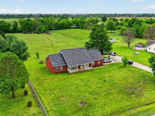 511 Rhonda Street , Pryor, OK 74361