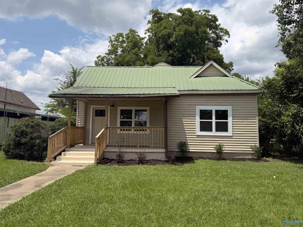 2511 Sansom Avenue, Gadsden, AL 35904