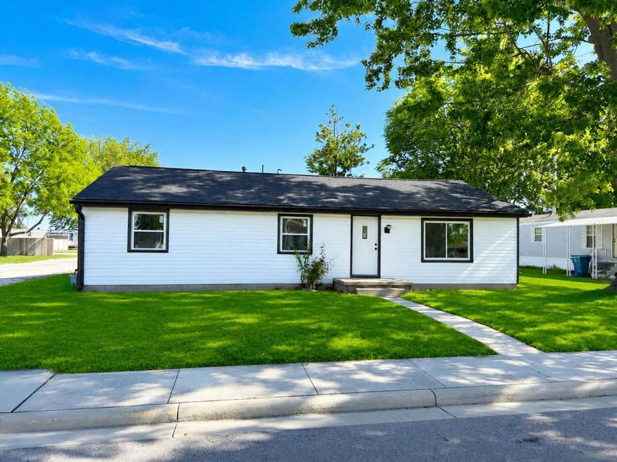 600 Jackson Street, Jackson Center, OH 45334 Photo 1