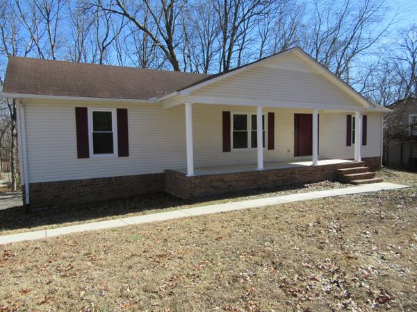 111 June St , McMinnville, TN 37110