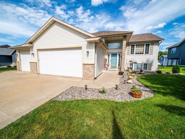 604 13th Avenue NW, Kasson, MN 55944