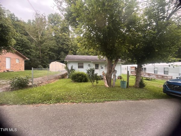 318 Jarvis Street, Sneedville, TN 37869