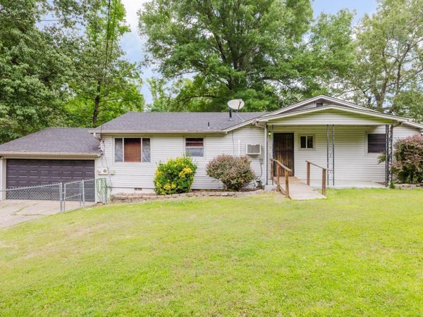 157 Sunset , Perryville, AR 72070