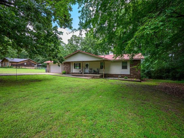 201 Chamblee , Southside, AR 72501