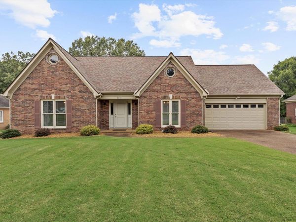 873 LANCELOT LN, Collierville, TN 38017