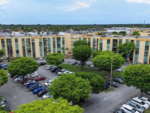 11790 SW 18th St , Unit 214-3, Miami, FL 33175