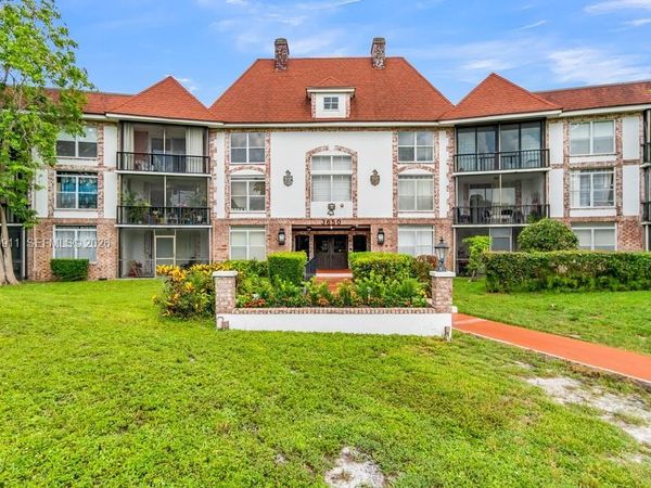 3650 Inverrary Dr , Unit 3A, Lauderhill, FL 33319