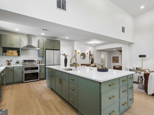 603 W Sandtown Road SW, Marietta, GA 30064