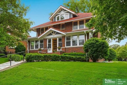 304 S 54th Street, Omaha, NE 68132