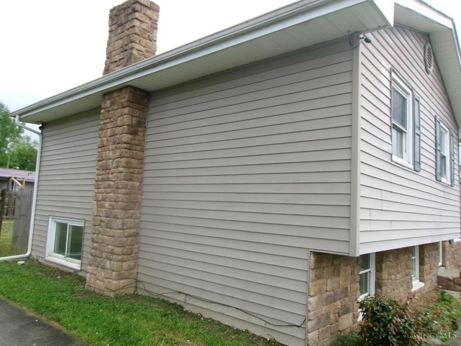 1872 Stivers Road, Aberdeen, OH 45101 Photo 2