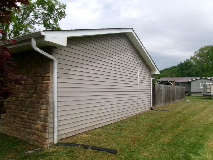 1872 Stivers Road, Aberdeen, OH 45101 Photo 4