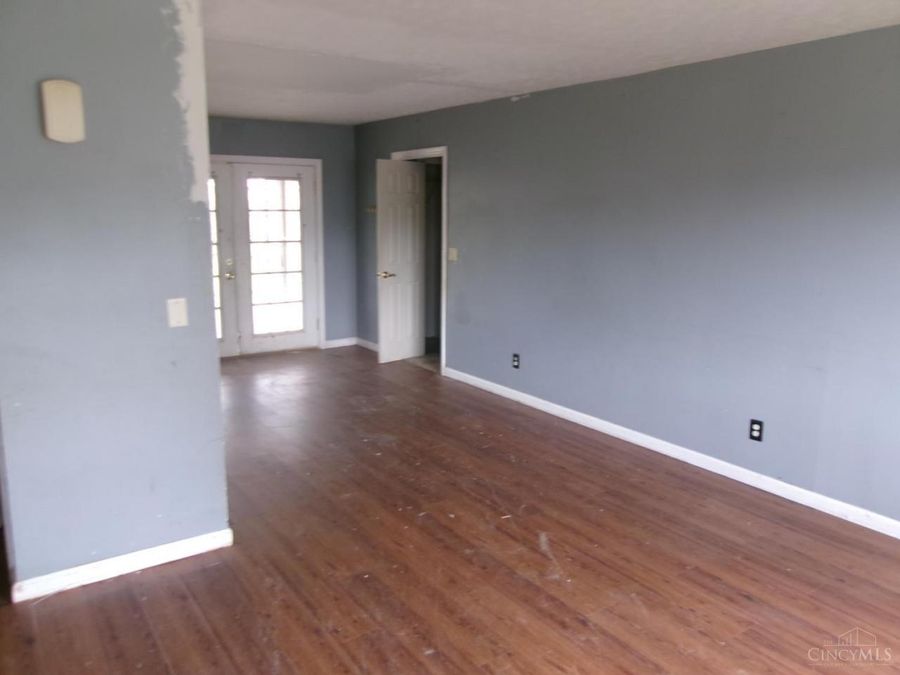 1872 Stivers Road, Aberdeen, OH 45101 Photo 5