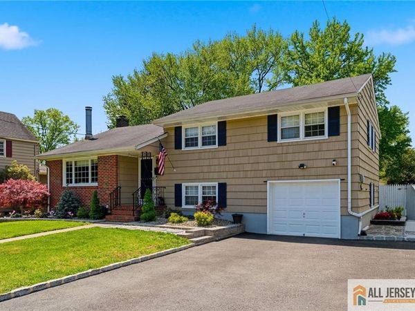 205 New Dover Road , Colonia, NJ 07067