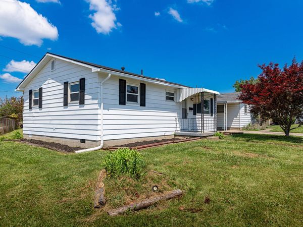 653 S Douglas Avenue, Springfield, OH 45505