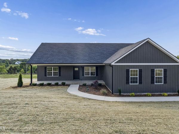 95 Sand Valley Road, Jonesborough, TN 37659