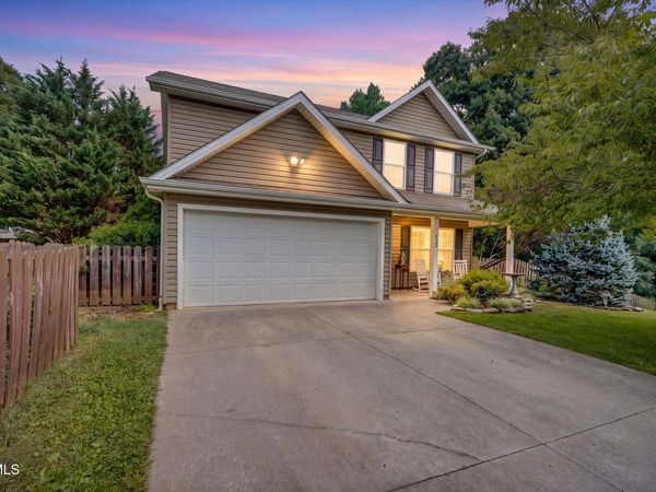 223 Atoll Way, Jonesborough, TN 37659