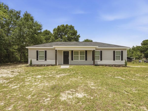 2763 Oakridge Road, DeFuniak Springs, FL 32433