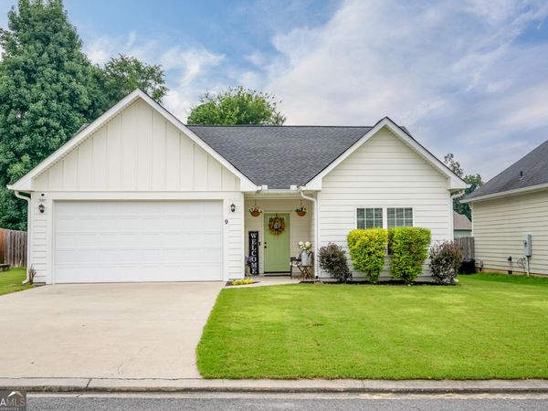 9 Applewood Drive NE, Rome, GA 30165