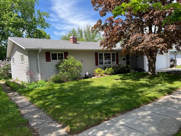 407 1st Street SW, Wadena, MN 56482