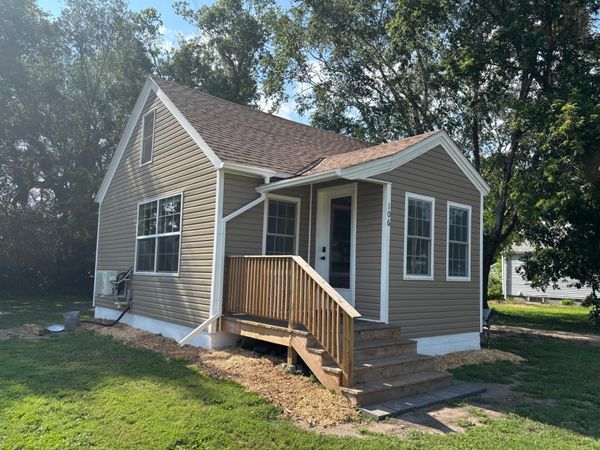 106 1st Avenue SW, Eagle Bend, MN 56446