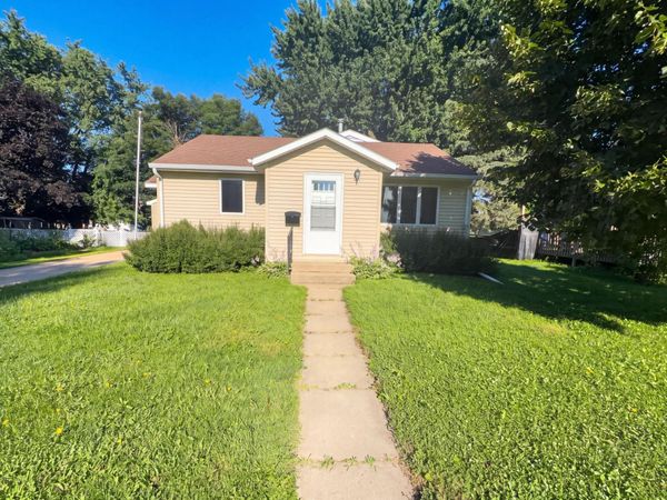 816 S Broadway Street , Spring Valley, MN 55975