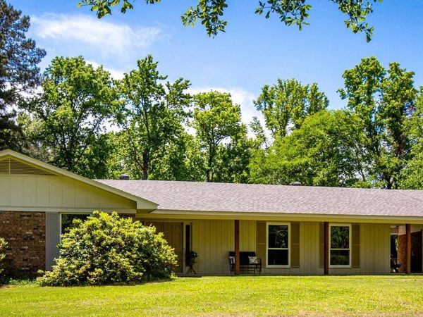 2901 Country Club , Arkadelphia, AR 71923