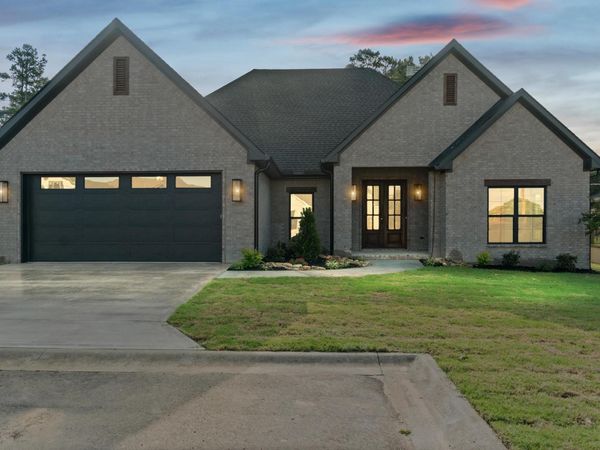 924 Wellington , Searcy, AR 72143