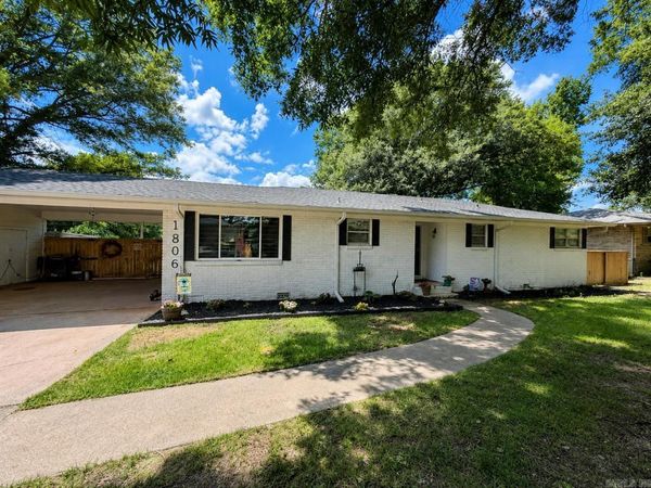 1806 Strait Place , Stuttgart, AR 72160