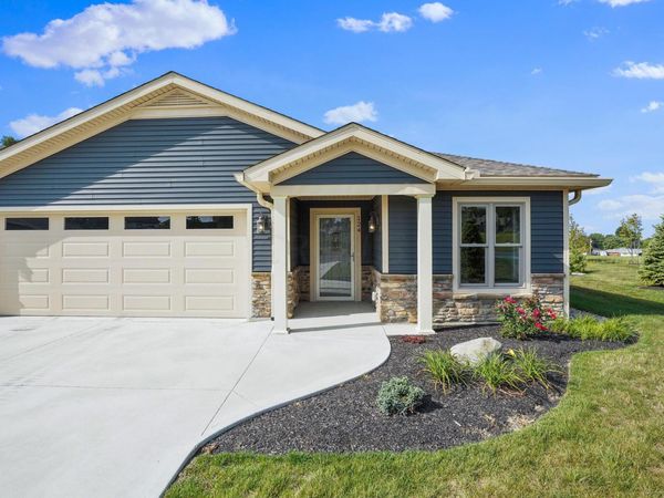 124 Willows End , Bellefontaine, OH 43311