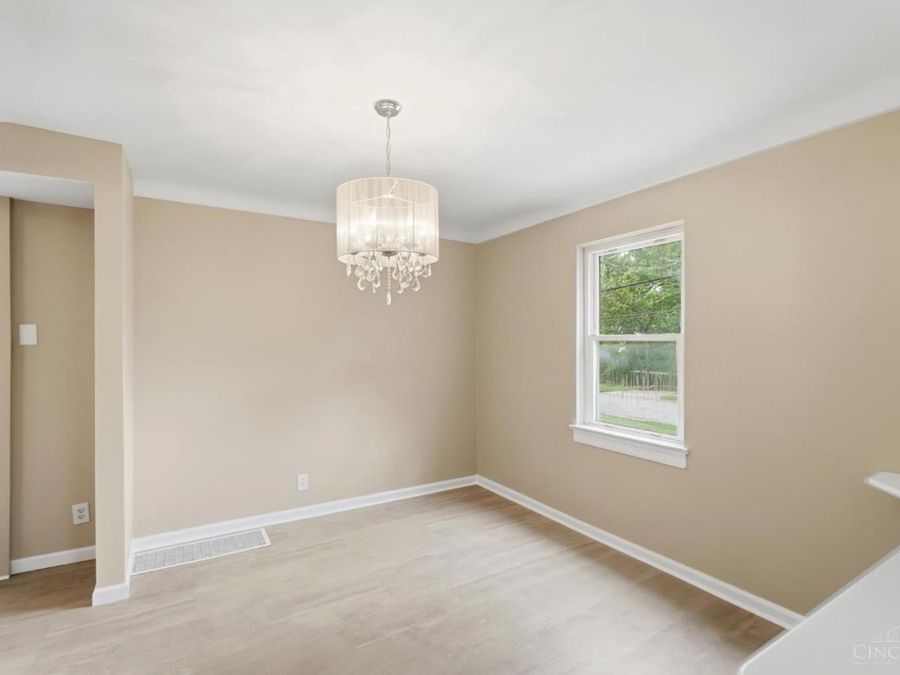 2280 Rosedale Avenue, Golf Manor, OH 45237 Photo 12