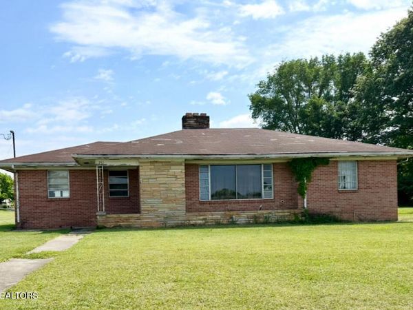 251 Holmes St, Jonesville, VA 24263