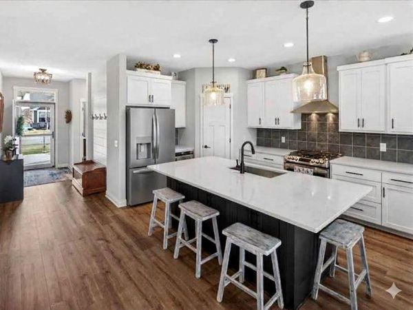 29282 Kenwood Way , Chisago City, MN 55013
