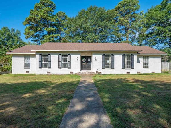 1638 Circle , Malvern, AR 72104