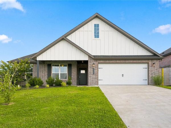 5901 SW Macasin Avenue , Bentonville, AR 72713