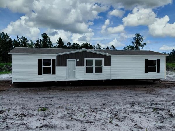 1350 Dogwood Lane, Folkston, GA 31537