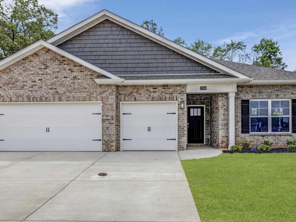 27606 Onyx Court, Athens, AL 35749