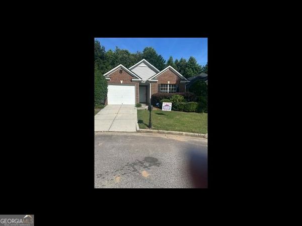 678 Lake Circle, Lithonia, GA 30058