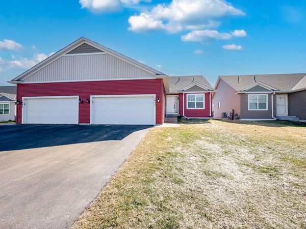 1051 Sakatah Court , Madison Lake, MN 56063