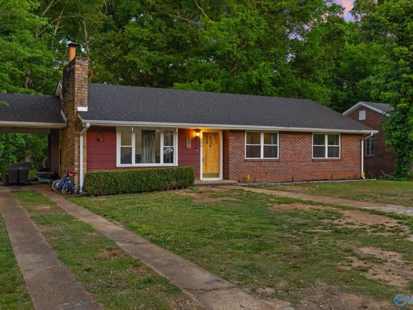 606 River Bluff Drive, Sheffield, AL 35660