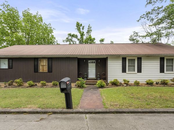 134 Murphree Ave , Centerville, TN 37033