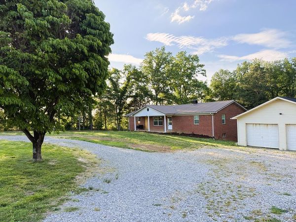 1348 Unionhill Rd , Red Boiling Springs, TN 37150