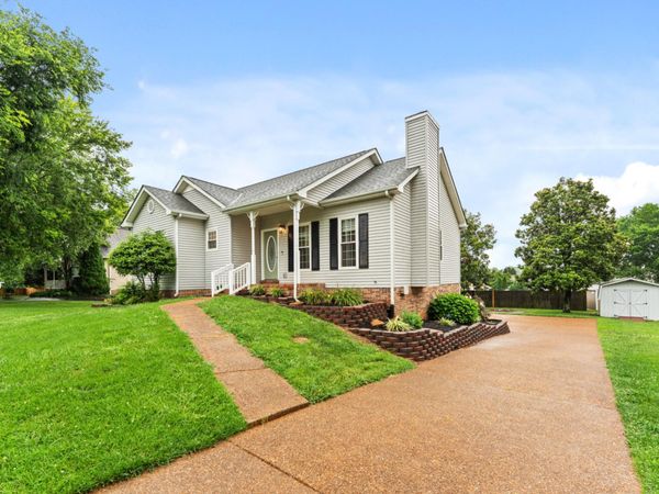 3708 Jay Ln , Spring Hill, TN 37174