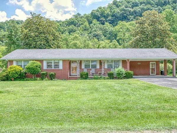 221 Obey Drive , Celina, TN 38551
