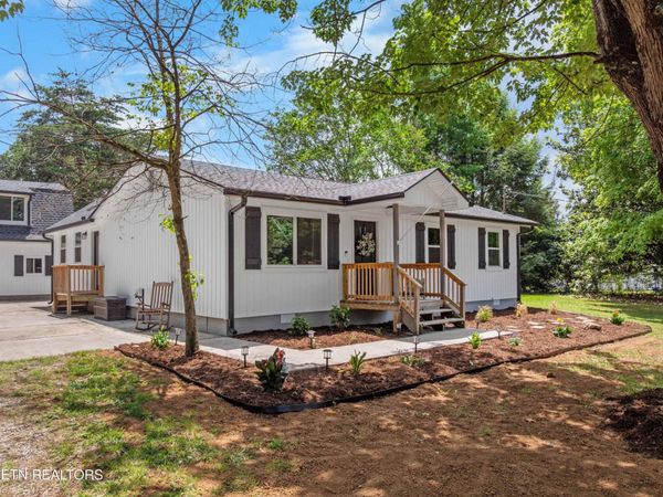 703 Little Dogwood Rd , Kingston, TN 37763
